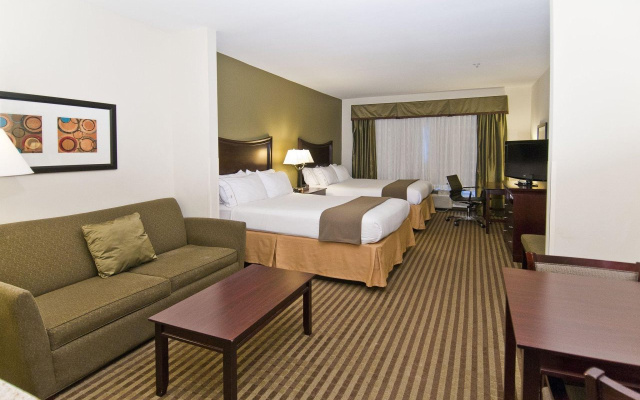 Holiday Inn Express & Suites Ocean Springs by IHG