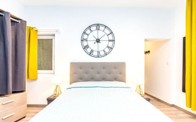 Studio in Castres, With Wifi