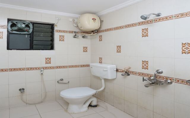 OYO 1108 Hotel Saraswathi Residency
