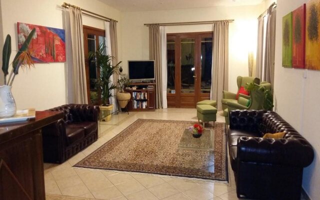 Philippos Hotel Apartments