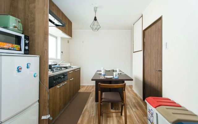 YUYU House - Imazado Anywhere Door