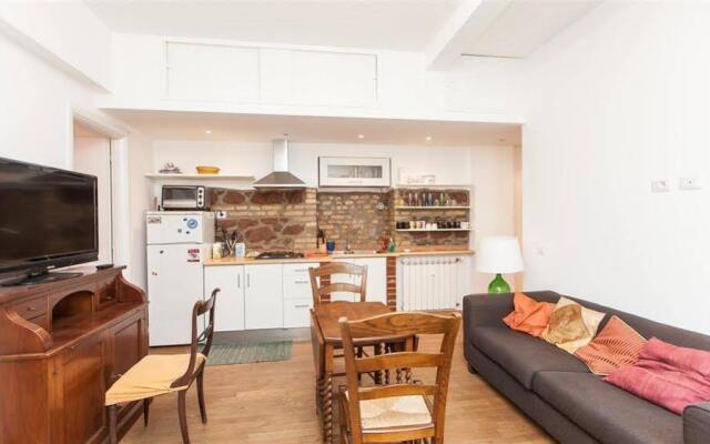 Trastevere Historical Apartment