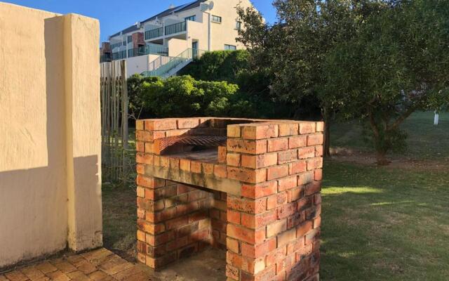 65 Settler Sands Beachfront Accommodation