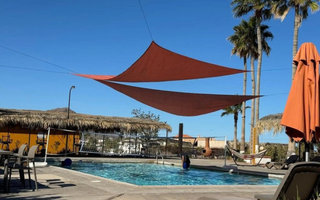 Las Palmas Hotel
