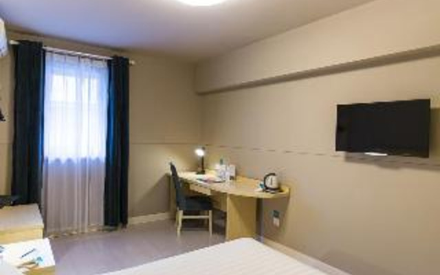 Metropolo Xian Bell Tower Dachaishi Subway Station Hotel