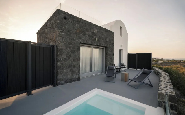 Uranides Luxury Suites