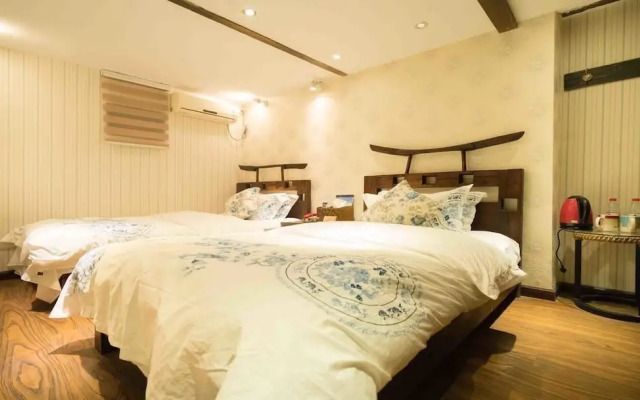 Pure Sunshine Inn