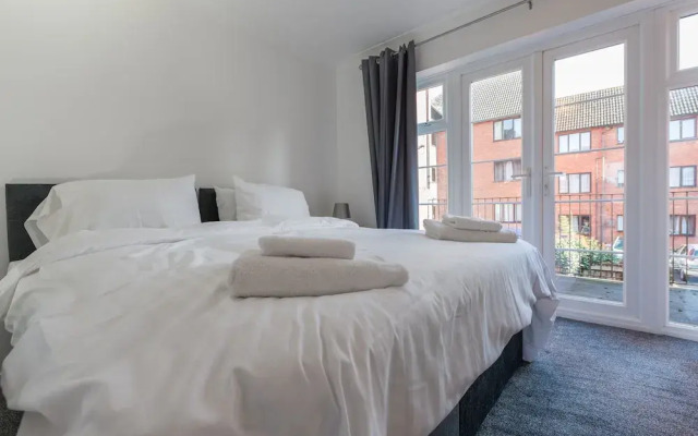 3 Bed Shakespeare Road Townhouse
