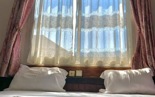 Sky Hotel Bonapriso