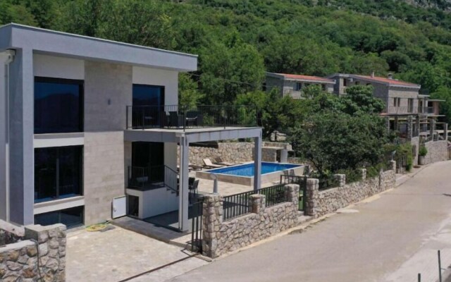 Seaview Villa with pool Hanja