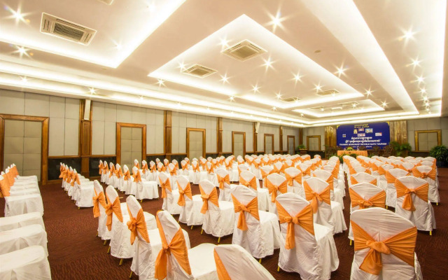 Royal Empire Premium