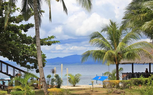 Blue Cove Island Resort