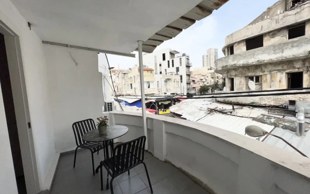 Ha-Carmel Market Apartment