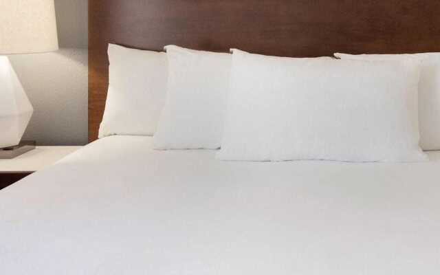 Radisson Hotel Phoenix Airport