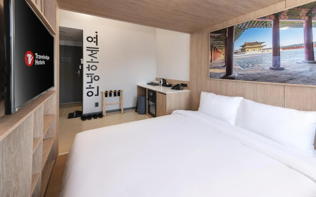 Travelodge Myeongdong Namsan