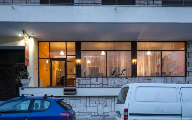 The Holy Rock - Hostel at meteora