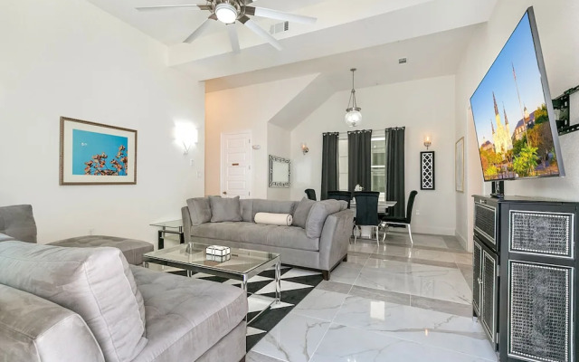 Stunning Condos Near French Quarter