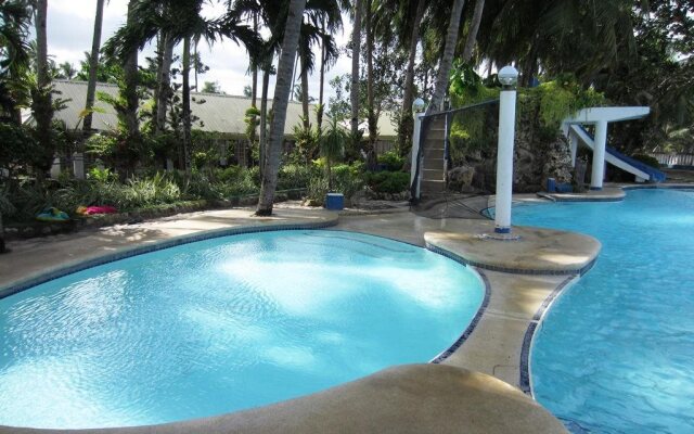 Estaca bay Garden Resort