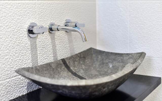 Just Stay Wales-Waterfront Villa-SA1