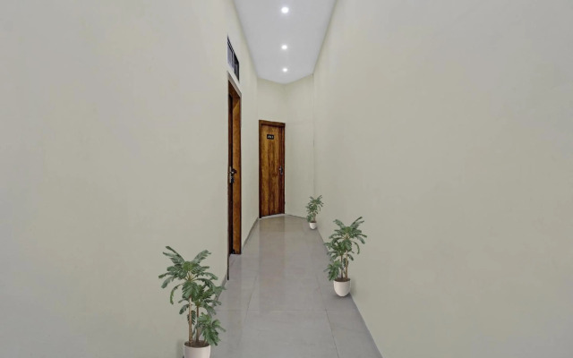 Flagship 88645 The Mumbai Inn