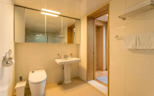 Mono House Busan Songdo Beach