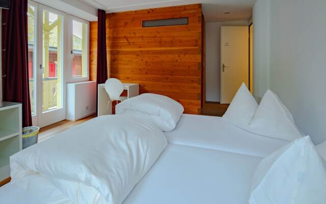 Hotel & Restaurant Vallatscha