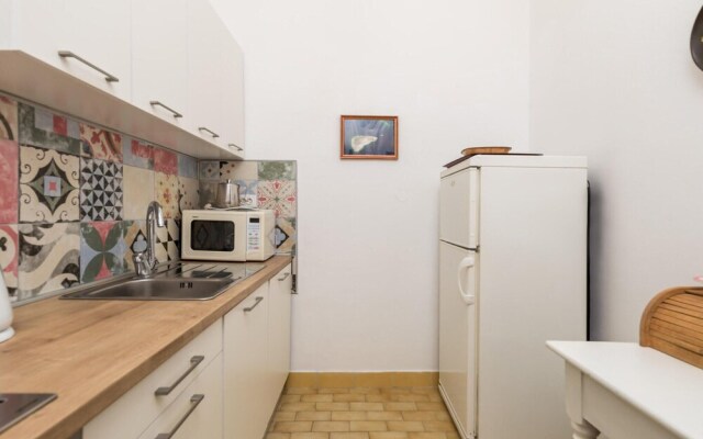 Awesome Apartment in Pag With Wifi and 2 Bedrooms