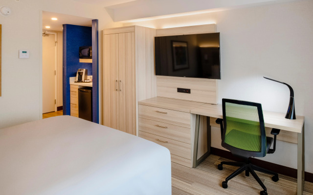 Holiday Inn Express & Suites Halifax - Bedford by IHG