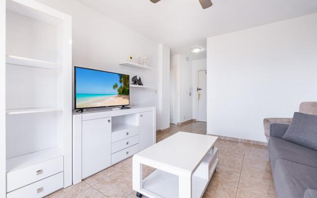 Europa Center 12-B Apartment Levante Beach