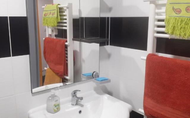 Superbe appartement dans résidence Parking gratuit