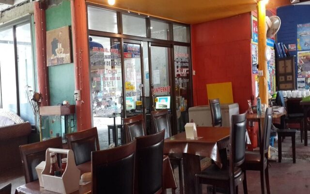 Jaya Hostel & Guesthouse