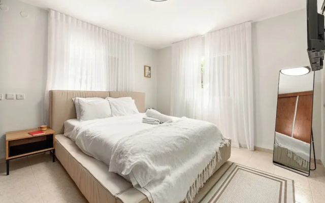 Sea of Galilee Lux Duplex by Sea N' Rent