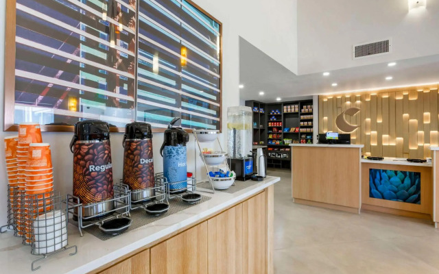 Comfort Suites At Tucson Mall
