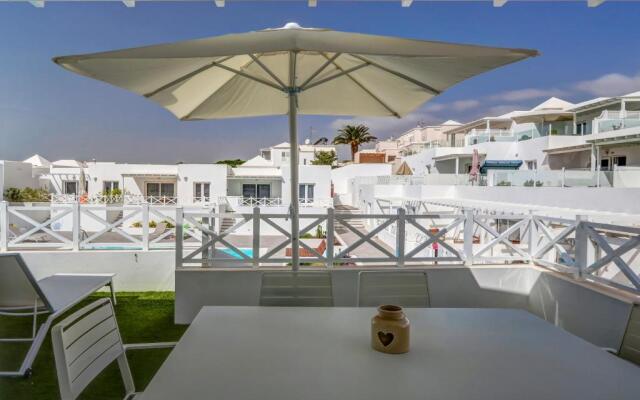 Flower Beach Suite 1