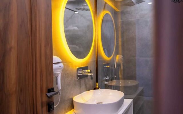 Parla Suite Hotel