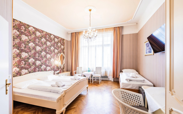 Hotel Pension Baronesse