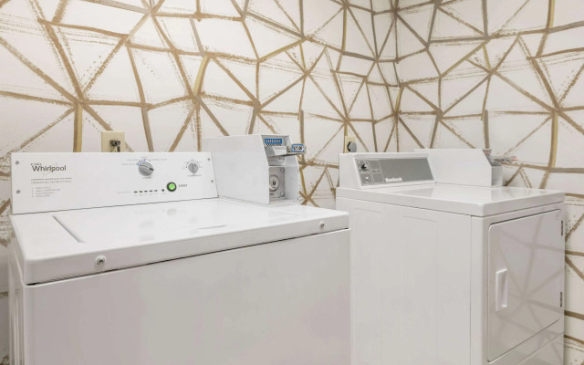 Comfort Inn Edinburgh - Columbus