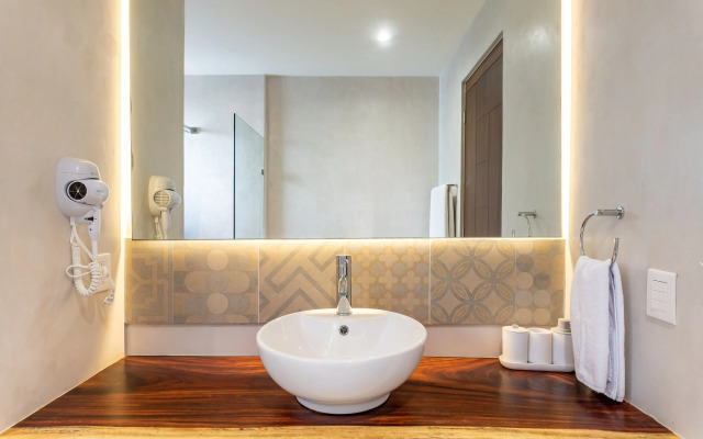 Mak Tulum Luxury Condo Hotel at Aldea Zama, Tulum