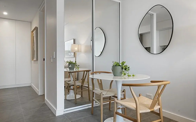 Bright Studio in Fremantle With Modern Finishes