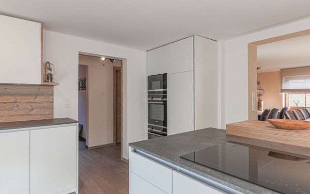 Luxurious Chalet Near Ski Lift in Hopfgarten