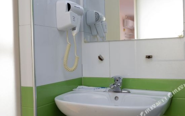 Jiujiang Youjia Express Hotel (Jiujiang No.1 Middle School Railway Station) – Bathroom – Jiujiang