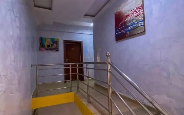 Stardust Apartments