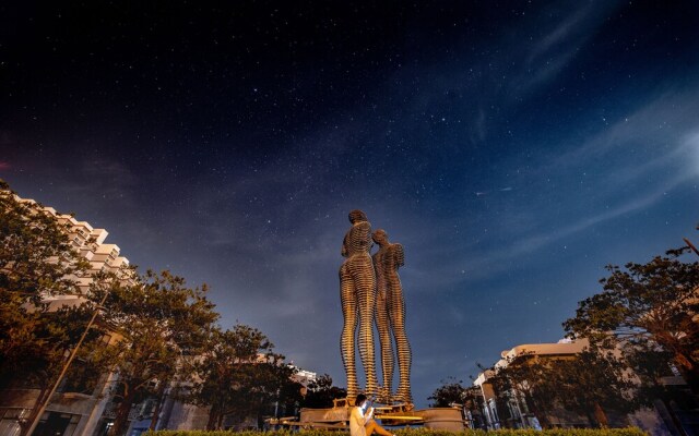 The Empyrean Cam Ranh Beach Resort