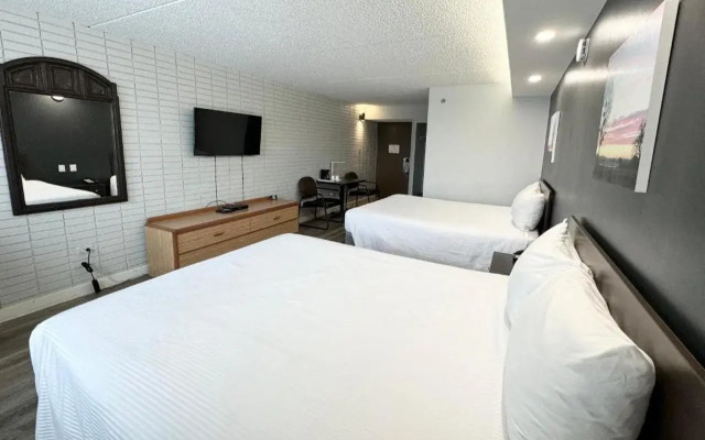 Travelodge By Wyndham Winnipeg Airport