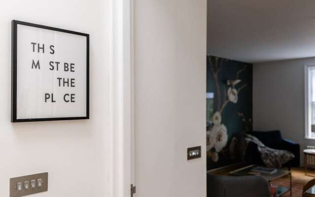 The Wandsworth Common - Bright & Modern 2BDR Flat overlooking the Park