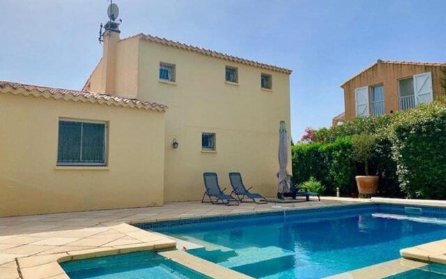 Maison Cap d'Agde, 5 pièces, 8 personnes - FR-1-607-23