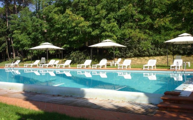 Appartamenti Avanella a 150 mt dalla piscina 150 mt from swimming pool