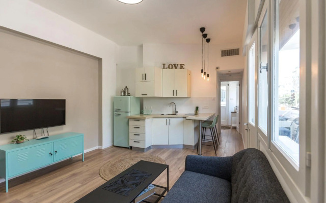 1B Patio beach house premium location w/2 balcony