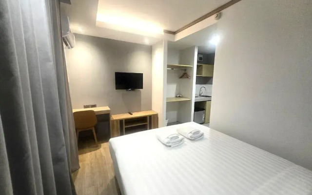 Prom Hotel
