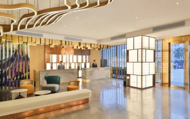 Orange Hotel (Yangzhou Grand Canal Museum) – Lobby – Yangzhou